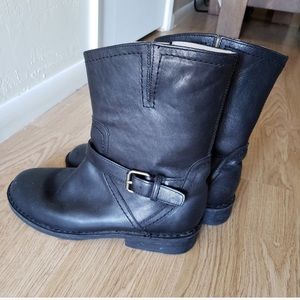 Boden split ankle boots